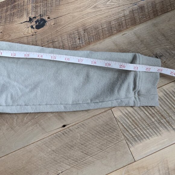 Womens Patagonia Fitz Roy Bear Uprisal Hoodie Size lg Pumice color - Picture 5 of 7